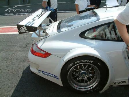 r 911GT3 RSR DƬ D 