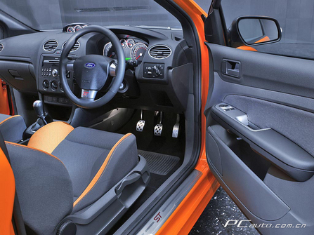 福特 Ford FocusST 圖片 大圖 桌面